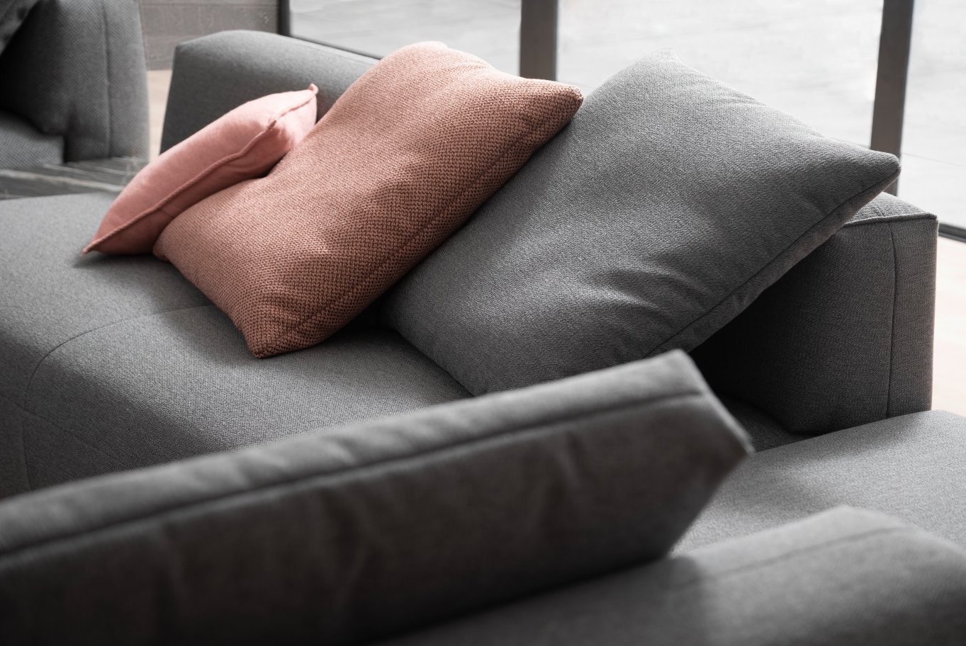 Wohnlandschaft-Atri-Longchair-links-mit-2-Sitzer-und-Ecke-rechts-Stoff-Grau-1