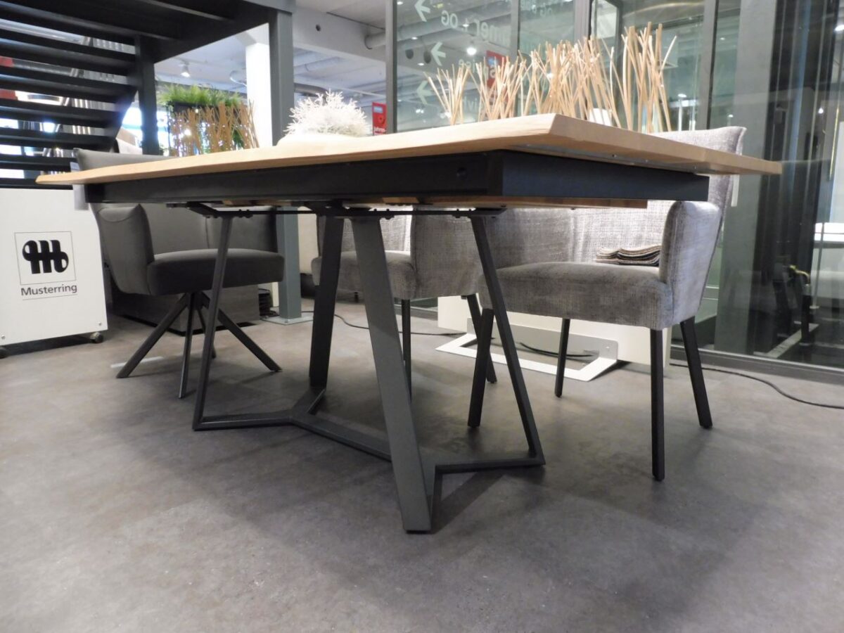 SALE ausziehbarer Musterring Esstisch Pinero Wildeiche