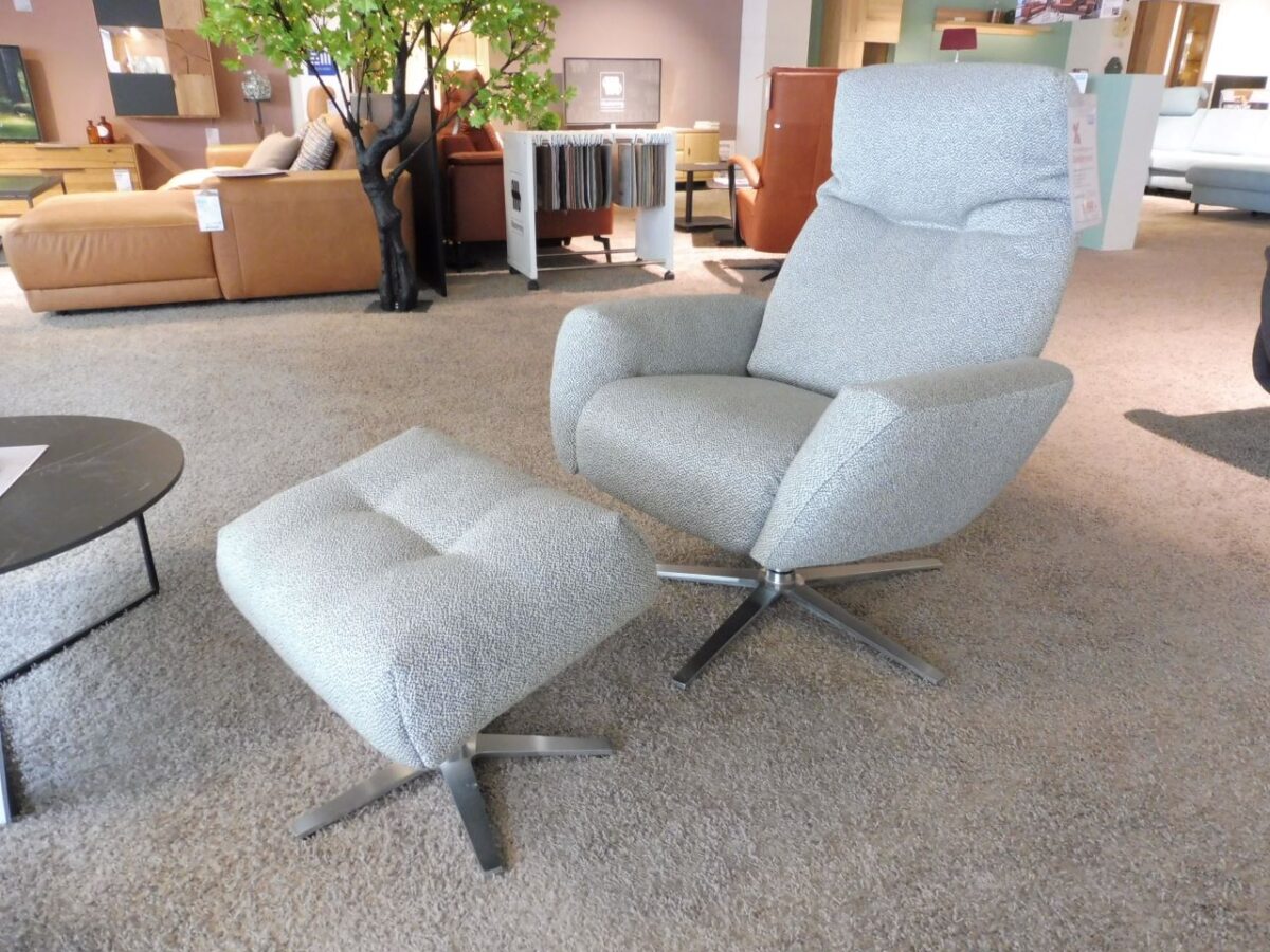 SALE hochwertiger Sessel mit Hocker Contur Terni