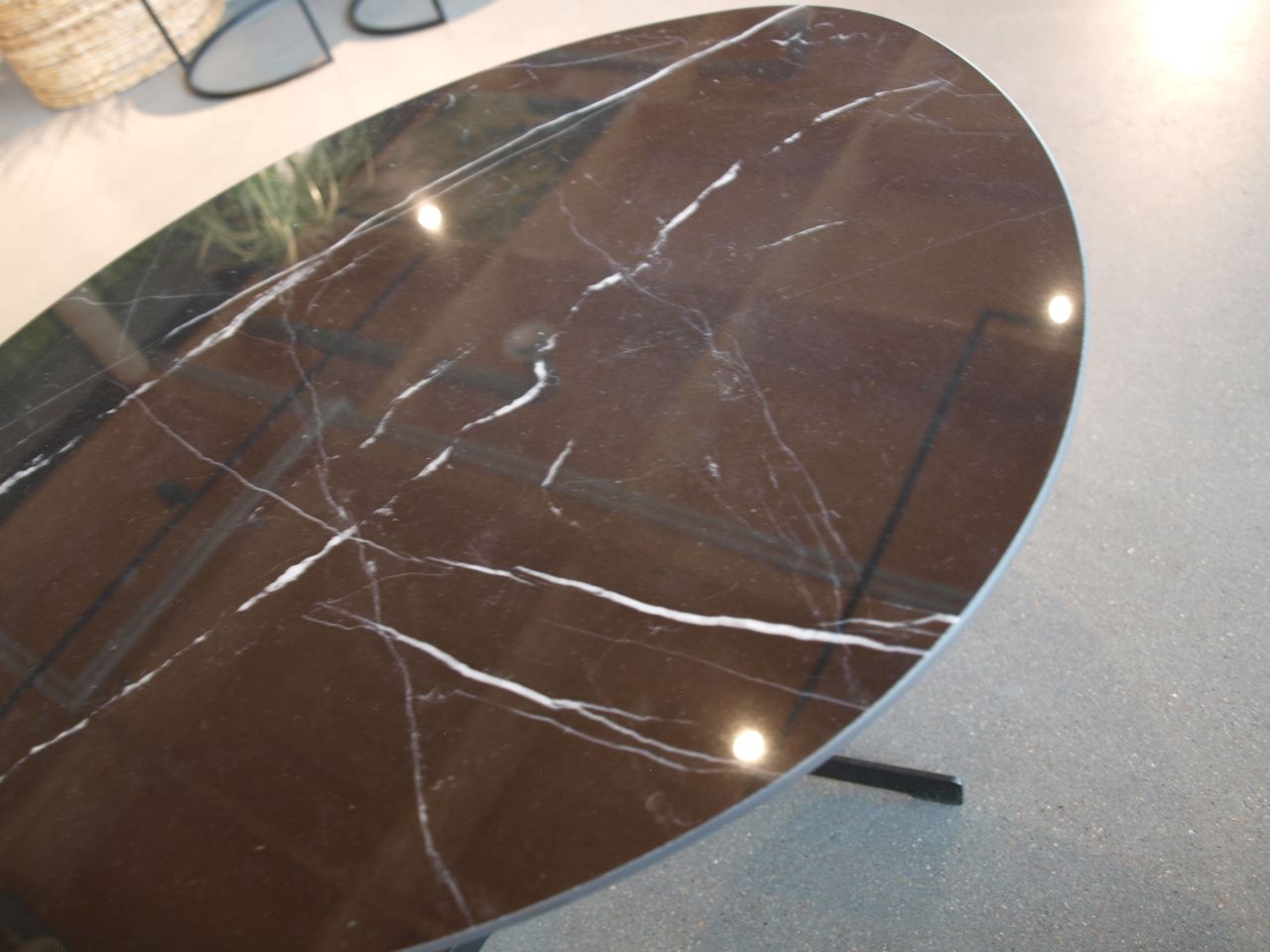 Abverkauf Couchtisch Keramik 35 cm hoch Raum.Freunde