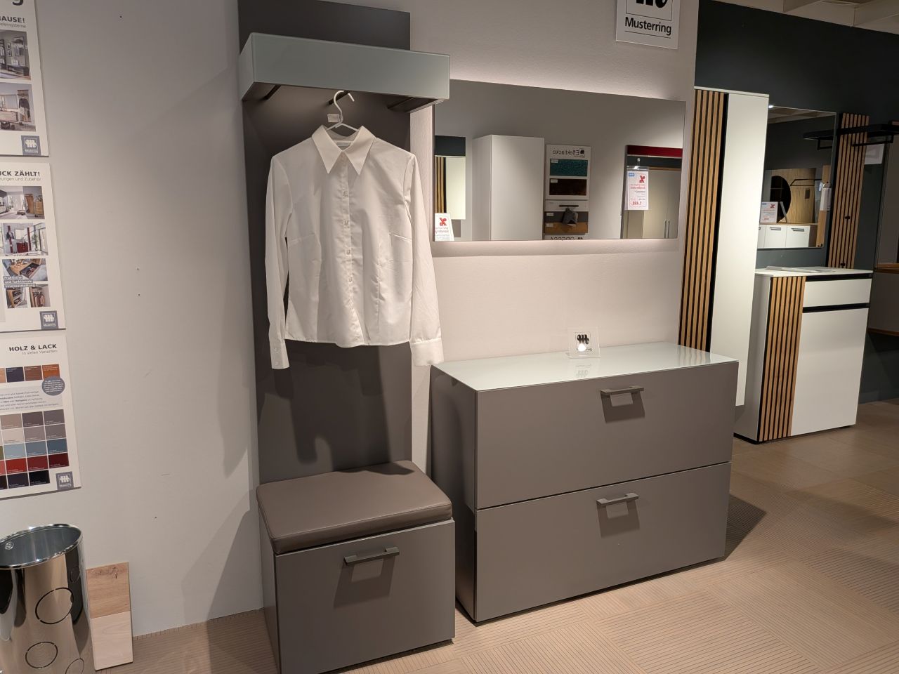 Abverkauf Garderobe Musterring Odessa graue Fronten
