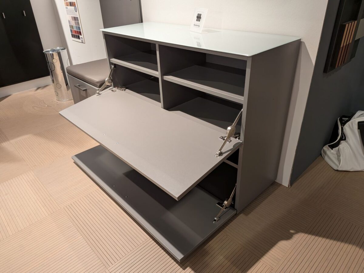Abverkauf Garderobe Musterring Odessa graue Fronten