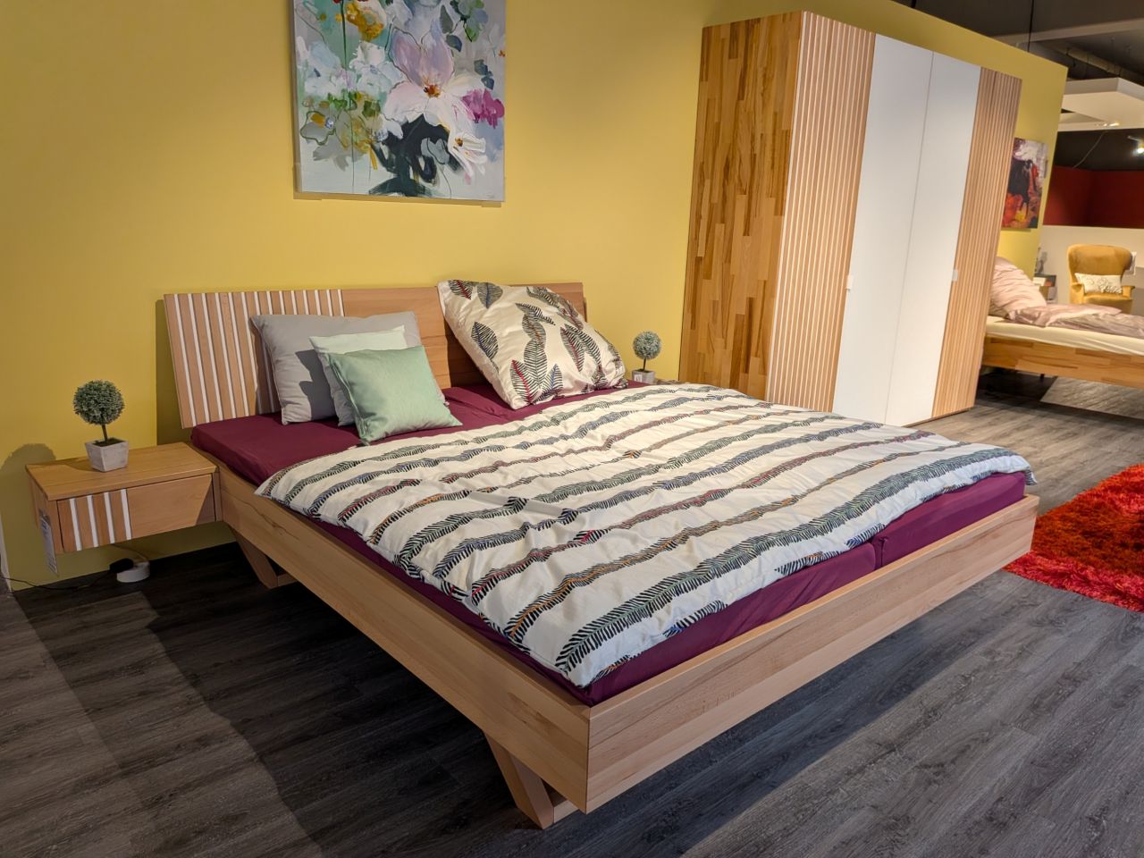 Schlafzimmer Bett 180x200 cm und Schrank SALE